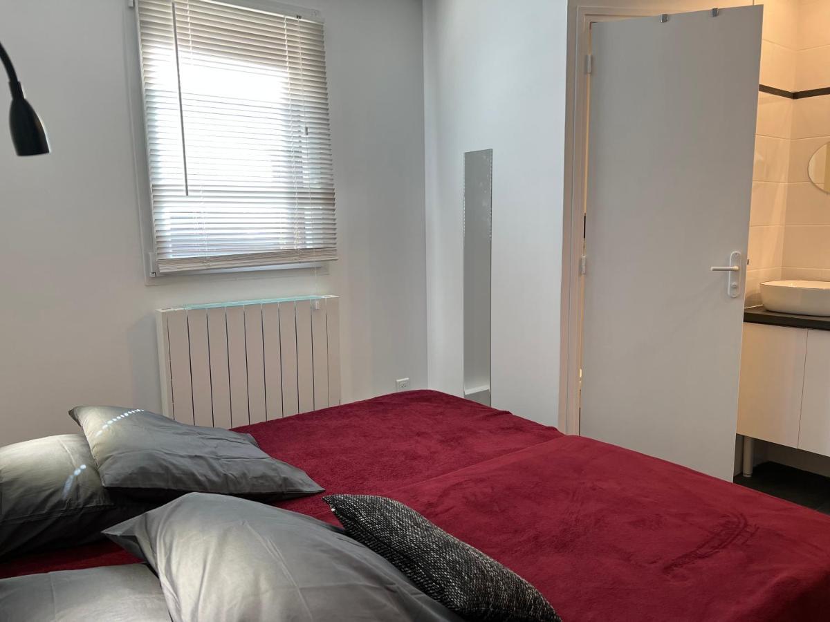 Cite Pilleux - Cozy Apartment In A Private Lane Paris Extérieur photo