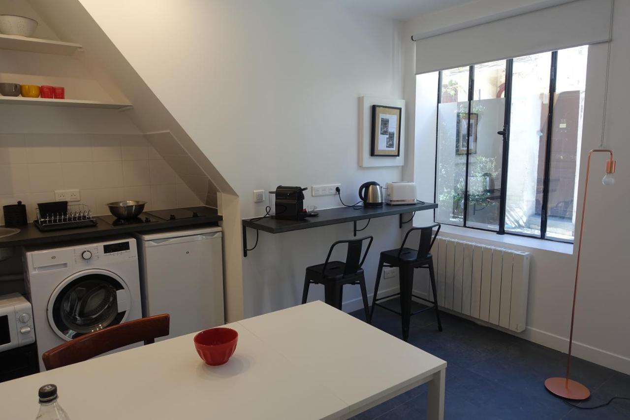 Cite Pilleux - Cozy Apartment In A Private Lane Paris Extérieur photo